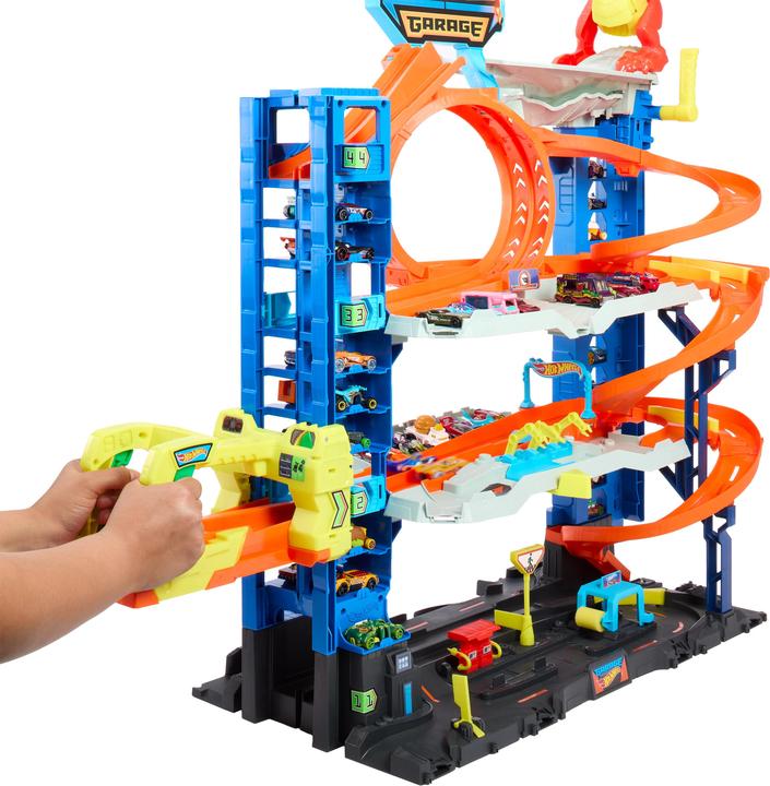 Actual product image Hot Wheels City Ultimate Garage