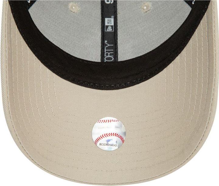 Actual product image New Era 9Forty Strapback Sidepatch New York Yankees