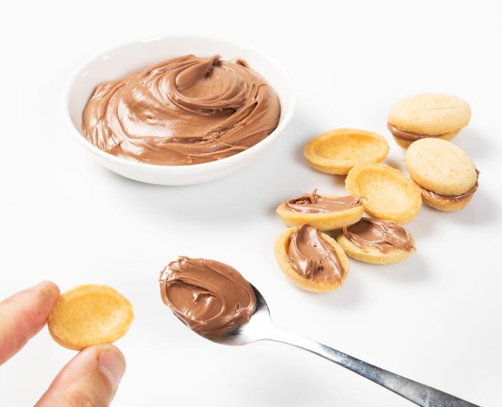 Produktbild Bestron Zaubernuss Waffeleisen für russische „Oreschki“