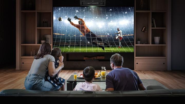 Produktbild Optoma UHZ68LV (UHD, 5000 lm, 1.2 - 1.92:1)