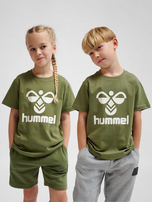 Actual product image hummel hmlTRES T-SHIRT S/S (176)