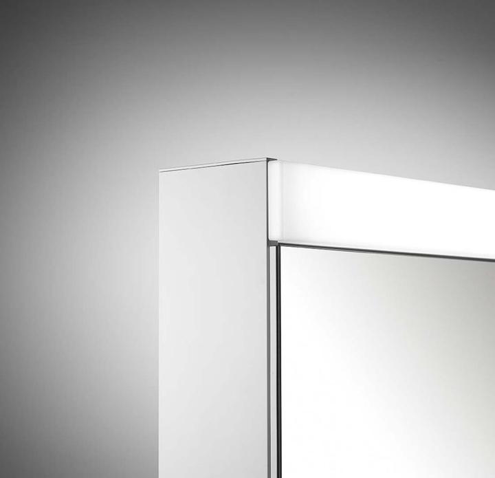 Produktbild Schneider Spiegelschrank PATALine, 161.131, 130/3/GT/LED, mittlere Tür gross