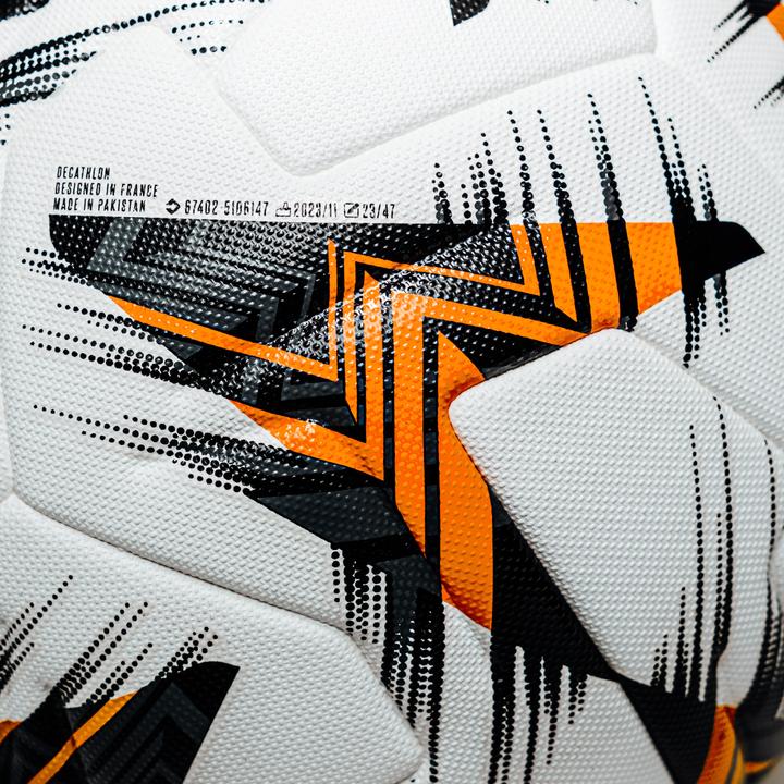 Immagine prodotto Kipsta Pallone ufficiale da calcio misura 5 - UEFA Europa League 24-25 FIFA Quality Pro (5)