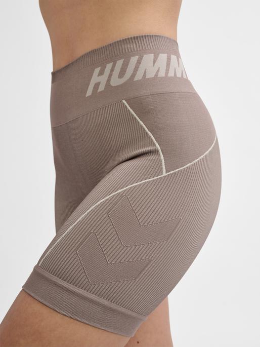 Actual product image hummel Hmlte Christel Seamless Shorts (XL)
