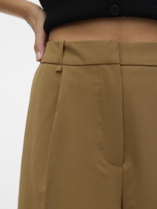 Produktbild Vero Moda AWPASSI Bermuda Shorts (M)