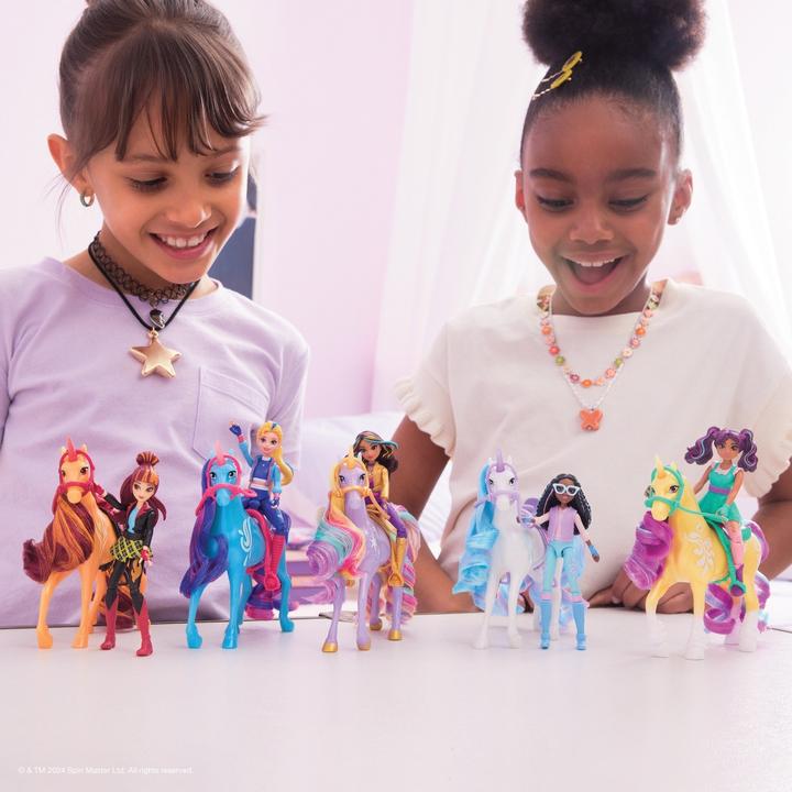 Actual product image Unicorn Academy Isabel & River