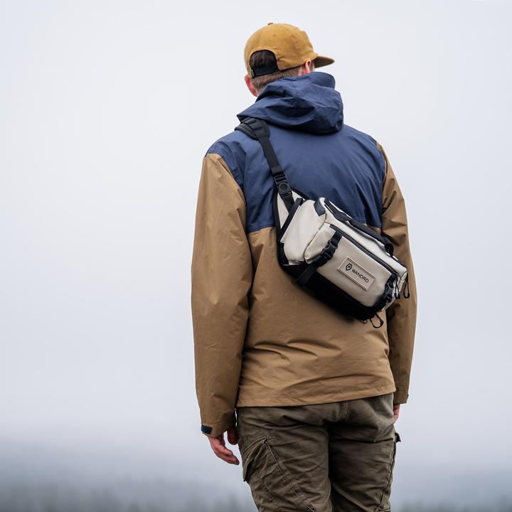 Actual product image Wandrd ROAM Sling 9L Tan (Camera hip bag, 9 l)