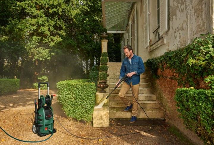 Productafbeelding Bosch Home & Garden AdvancedAquatak 150 incl. slanghaspel (Elektrische stroom)