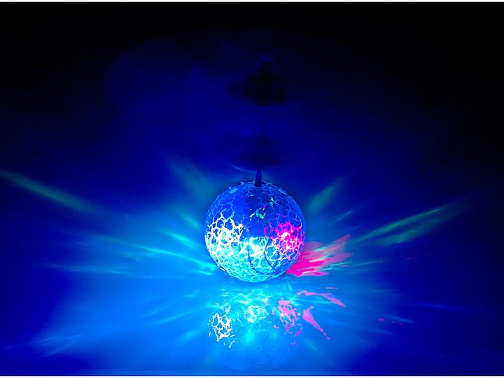 Produktbild Simulus Selbstfliegender Hubschrauber-Ball mit bunter LED-Beleuchtung