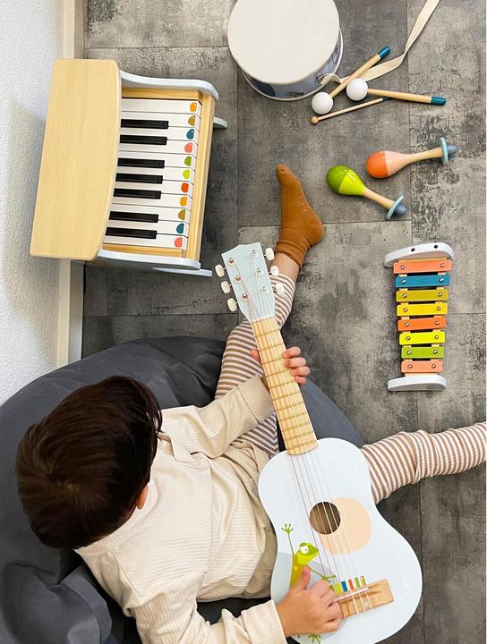 Actual product image small foot Piano Groovy Beats (German, French, Italian, English)