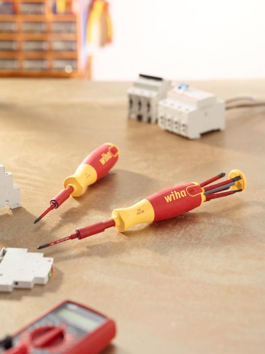 Produktbild Wiha Schraubendreher mit Bit Magazin (Schlitzschrauben, Pozidriv-Kreuzschlitz (PZ))