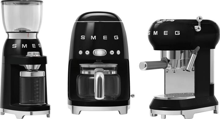 Actual product image Smeg DCF02BLEU Coffee machine