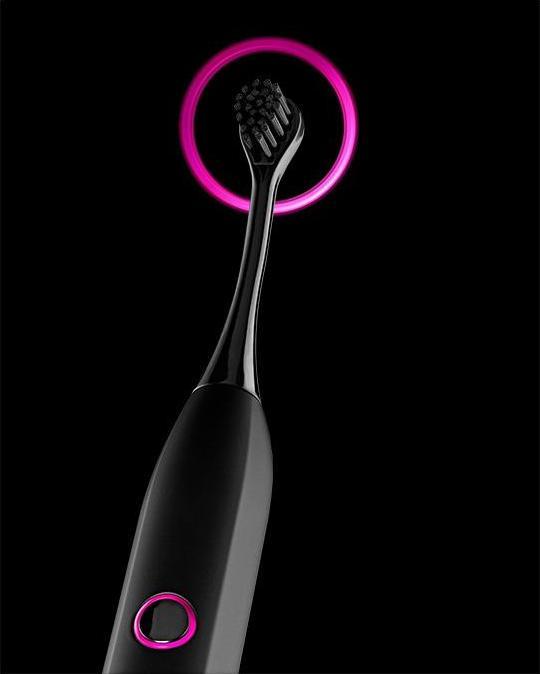 Image du produit Curaprox Hydrosonic Black is White (Brosse à dents sonique)