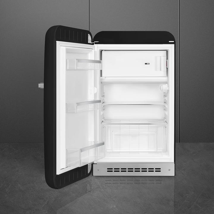 Actual product image Smeg Retro Style FAB10LBL5 (121 l)