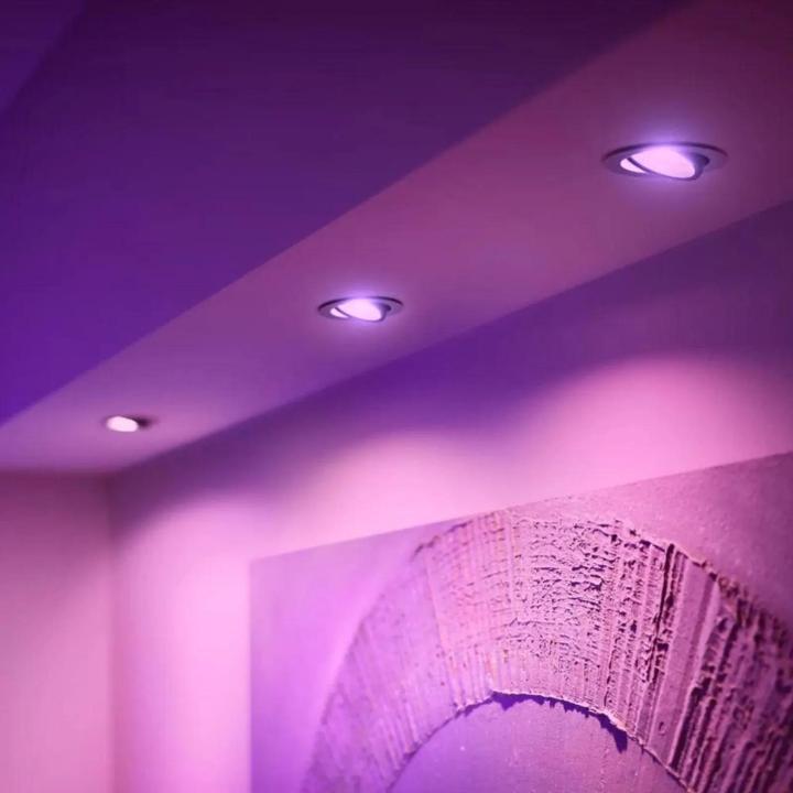 Actual product image Philips White & Colour Ambiance Centura (400 lm, GU10)