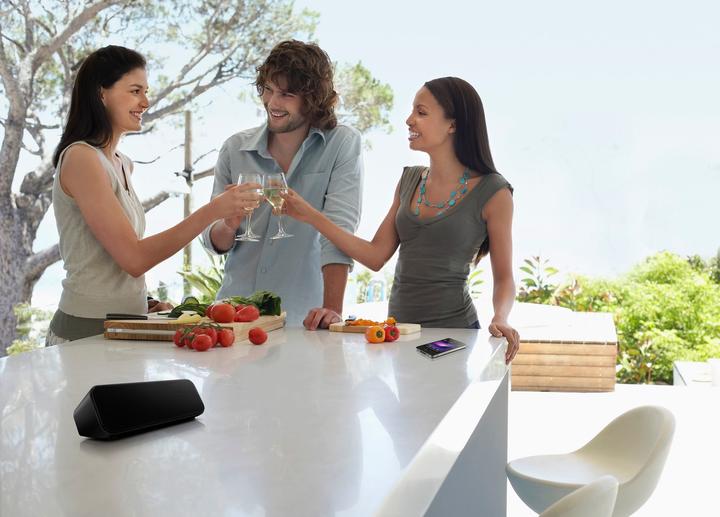 Produktbild Philips Tragbarer Bluetooth-Lautsprecher mit Akku SBT75/12 (5 h)