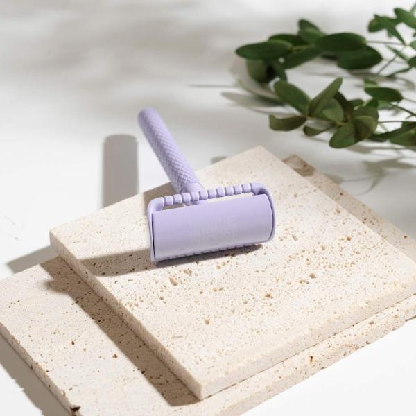 Actual product image Jungle Culture - Reusable razor plane in purple