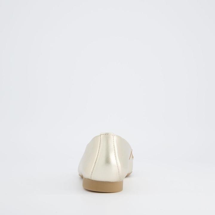 Image du produit Paul Green Cet escarpin en cuir souple séduit par sa simplicité et sa lanière. (39)