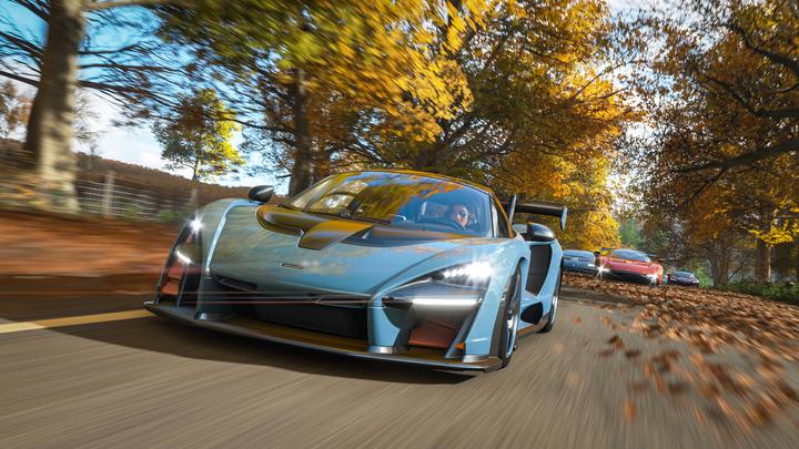 Produktbild Microsoft Forza Horizon 4: Deluxe Edition (Xbox One X, Xbox Series X, Xbox One S, Xbox Series S)