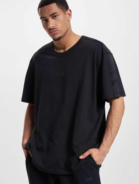 Actual product image adidas R.Y.V. T-Shirt - 87737 (XS)