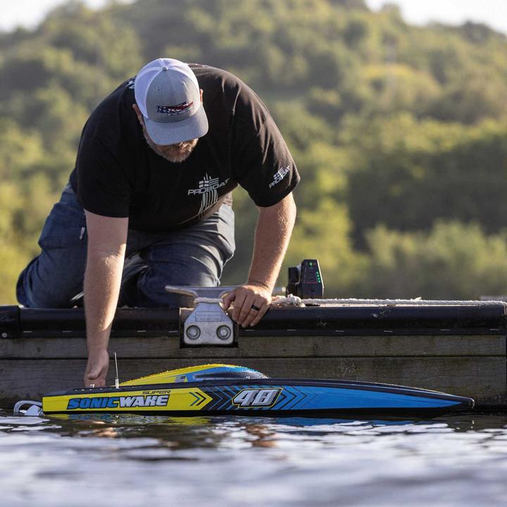 Actual product image ProBoat Super Sonicwake 48" 8S selbstaufrichtend Brushless Deep-V RTR