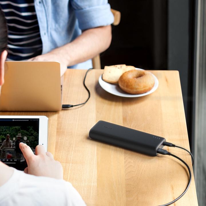 Actual product image Anker PowerCore - Nintendo Switch Edition (20100 mAh, 100.50 Wh)