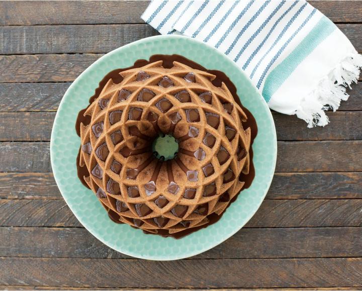 Actual product image Nordic Ware Jubilee Gugelhupf baking dish (24.40 cm)