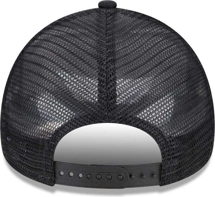 Actual product image New Era 9Forty Trucker Chicago Bulls