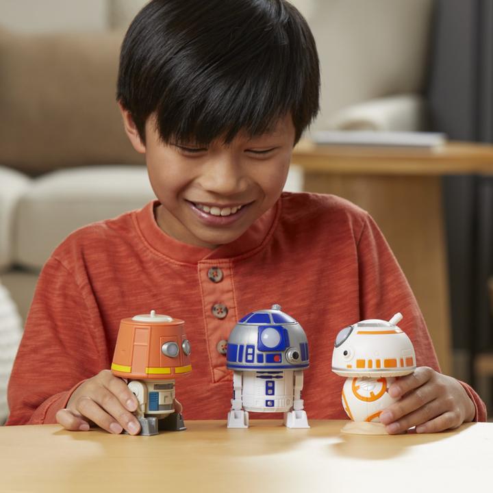 Actual product image Hasbro Sw Featured Droids Ast
