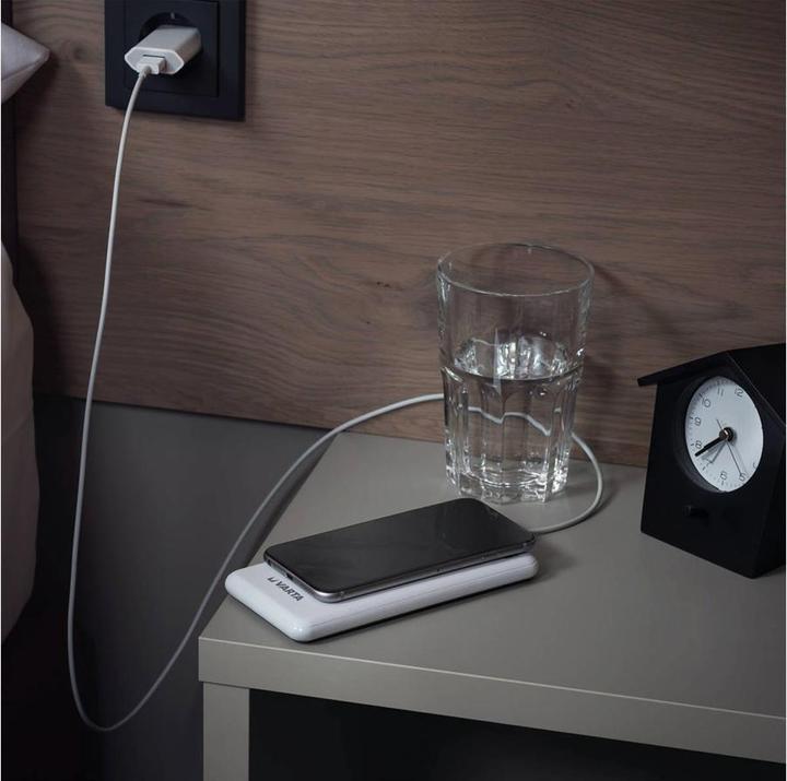 Produktbild Varta Wireless Power Bank + Ladekabel (15000 mAh, 20 W, 55.50 Wh)