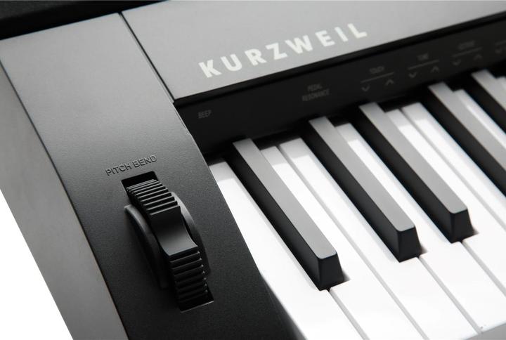 Actual product image Kurzweil KA70 (88 Keys)
