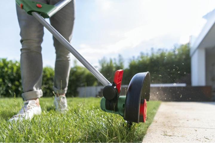 Actual product image Bosch Home & Garden UniversalGrassCut 18V-26 (Trim line)