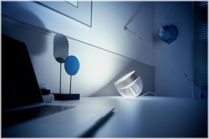 Immagine prodotto Philips Hue Iris (570 lm)
