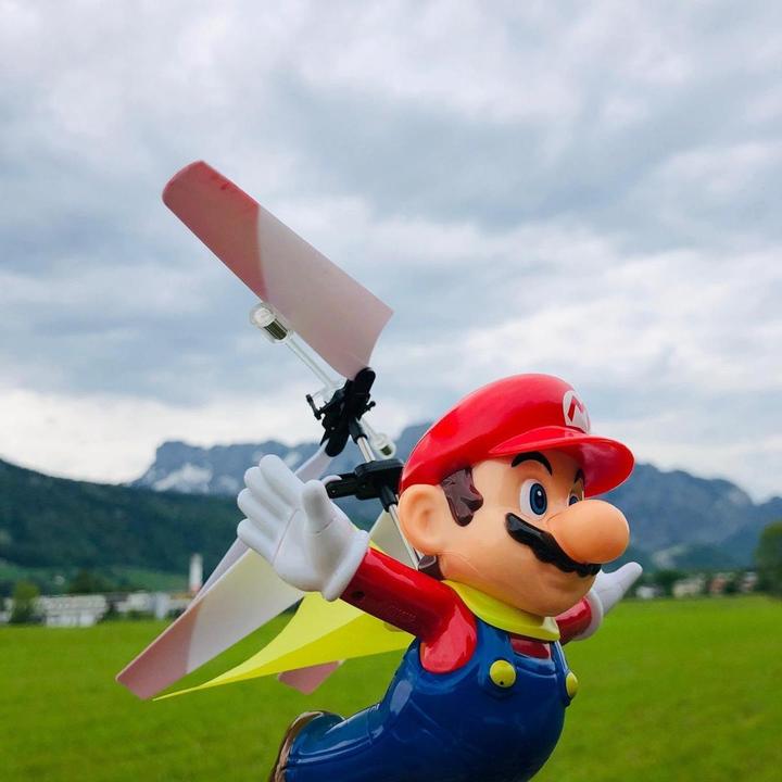 Produktbild Carrera Flying Cape Super Mario Drohne