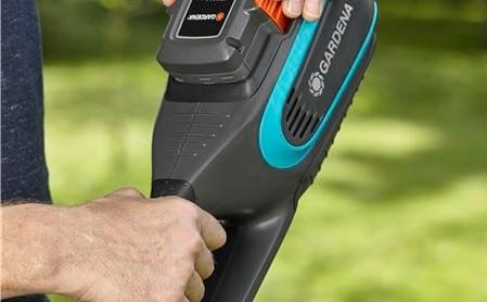 Actual product image Gardena PowerCut Li-40/30 (Trim line)