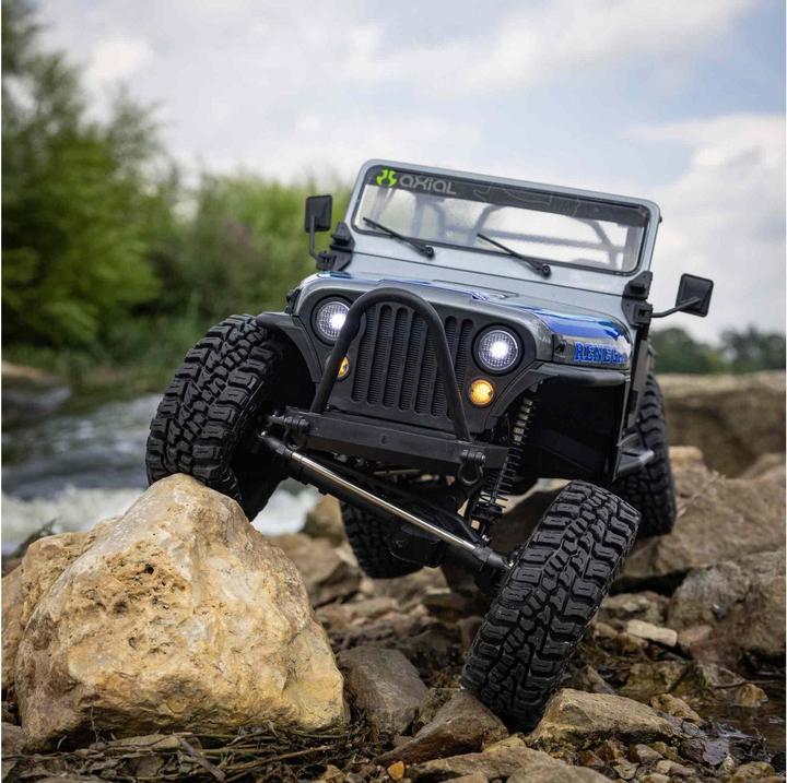 Actual product image Axial Scale Crawler SCX10 III Jeep CJ-7 Grey, ARTR, 1:10 (ARR Almost Ready to Run)