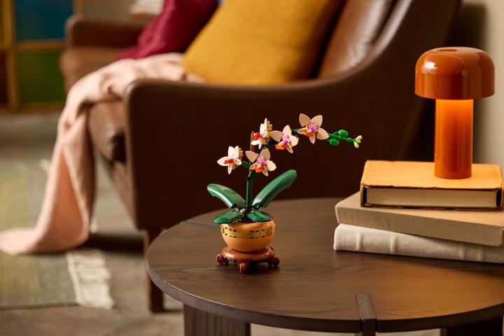 Actual product image LEGO Mini-Orchidee (10343, LEGO Botanical)
