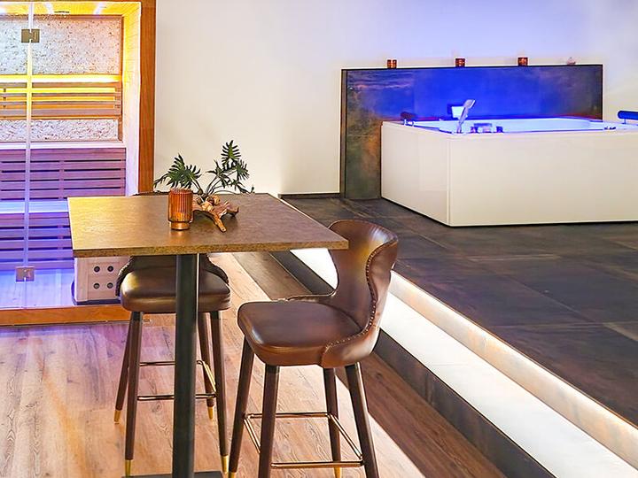 Produktbild Smartbox Verwöhnzeit zu zweit: Romantische Auszeit im privaten Spa-Loft in Sursee für 2 (2 Pers.)