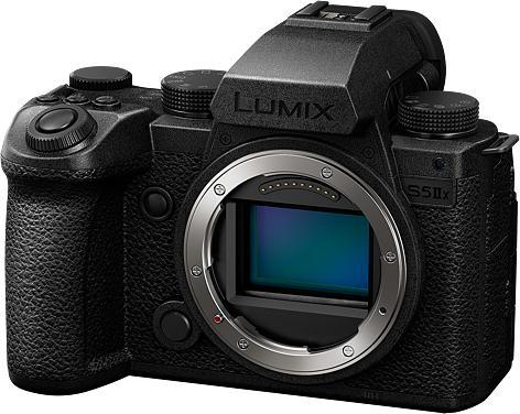 Image du produit Panasonic Lumix S5IIX Kit (20 - 60 mm, 24.20 Mpx, Plein format)