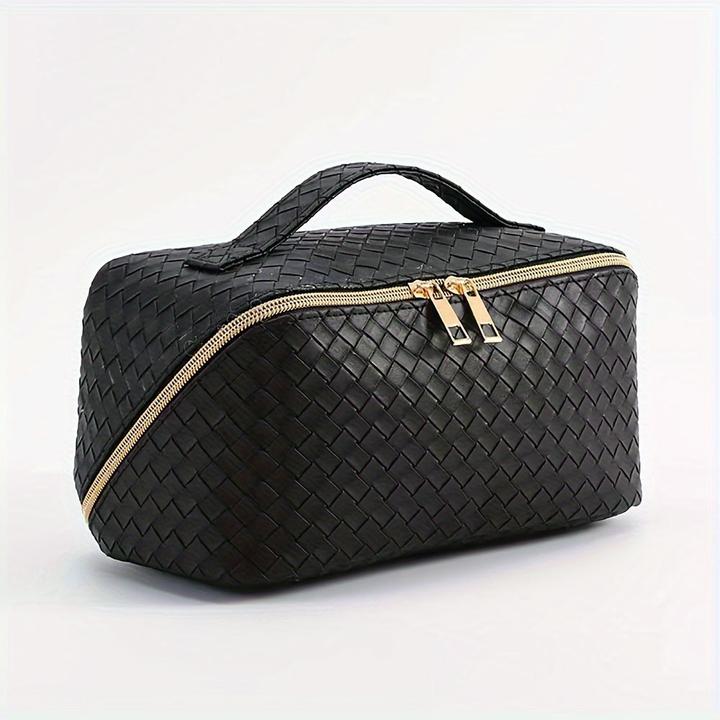 Necessaire
