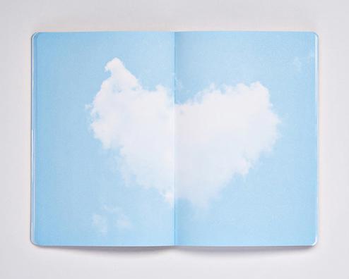 Produktbild Nuuna Inspiration Book M, Cloud Blue (20 x 13.5 cm, Blanko, Weicher Einband)