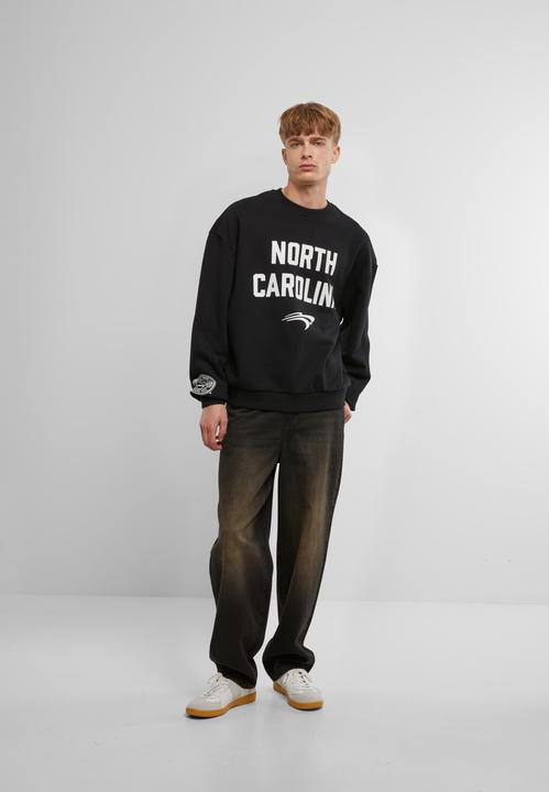 Immagine prodotto Urban Classics Upscale North Carolina Bold Faced Oversize Crewneck - 193917 (S)