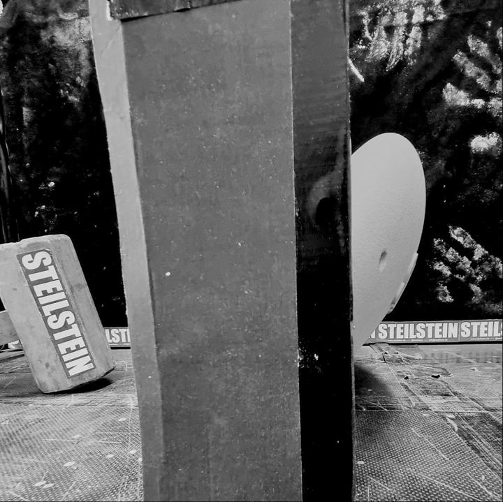Produktbild Steilstein Klettergriff (Wunschfarbe (Anfertigung))