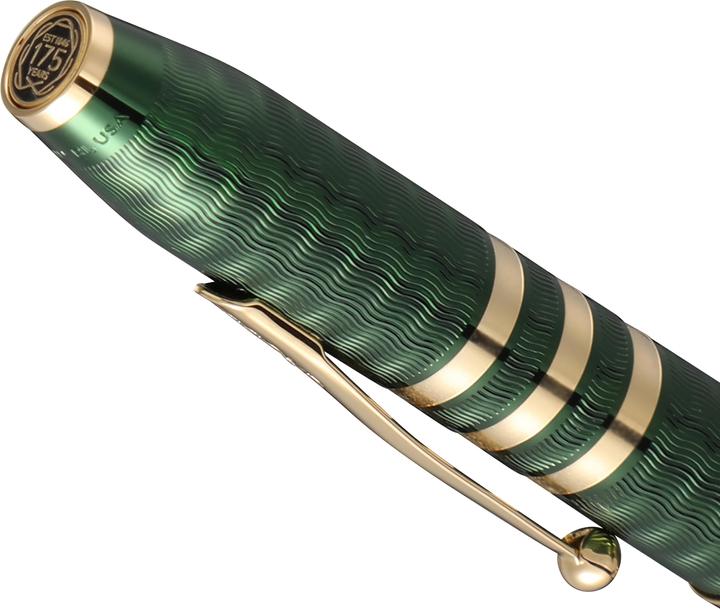 Actual product image Cross Classic Century biros Translucent green lacquer 23-carat gold-plated fittings and 23 (Translucent green lacquer)