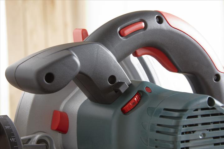 Actual product image Metabo Diving and hand circular saw KSE 55 Vario Plus