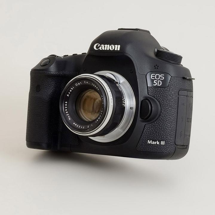 Produktbild Urth Lens Mount Adapter: Compatible with M42 Lens to Canon (EF / EF S) Camera Body