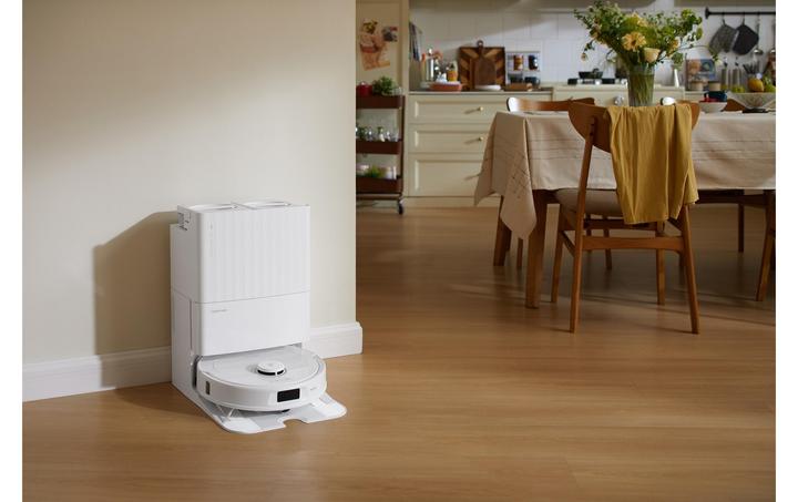 Actual product image Roborock Qrevo Plus (Vacuum mopping robot)