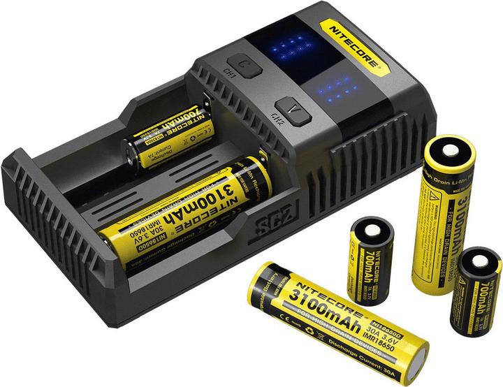 Produktbild Nitecore SC2 Schnelladegerät 3A (1 Stk., 14500, 16340, 18650, AAAA, AAA, AA, Ladegerät inkl. Akku)