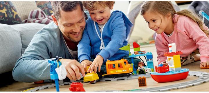 Produktbild LEGO Güterzug (10875)