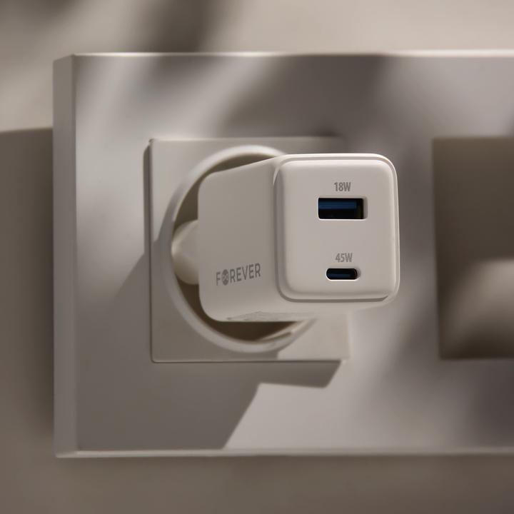Productafbeelding Forever TC-08-45AC GaN PD QC charger 1x USB-C 1x USB 45W white (45 W)